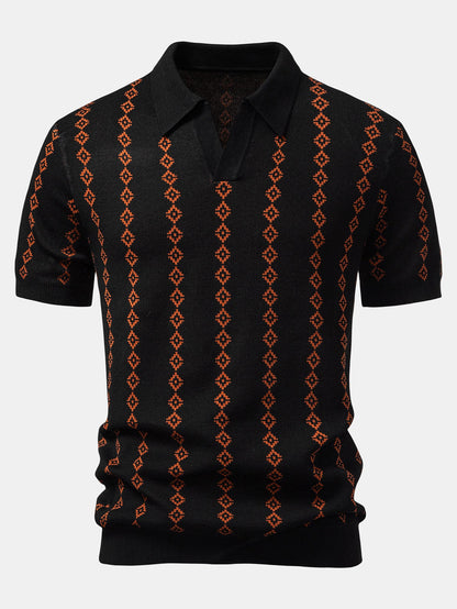 Camisa Polo de Tricô Geométrico com Decote em V e Calças Slim Fit Afuniladas
