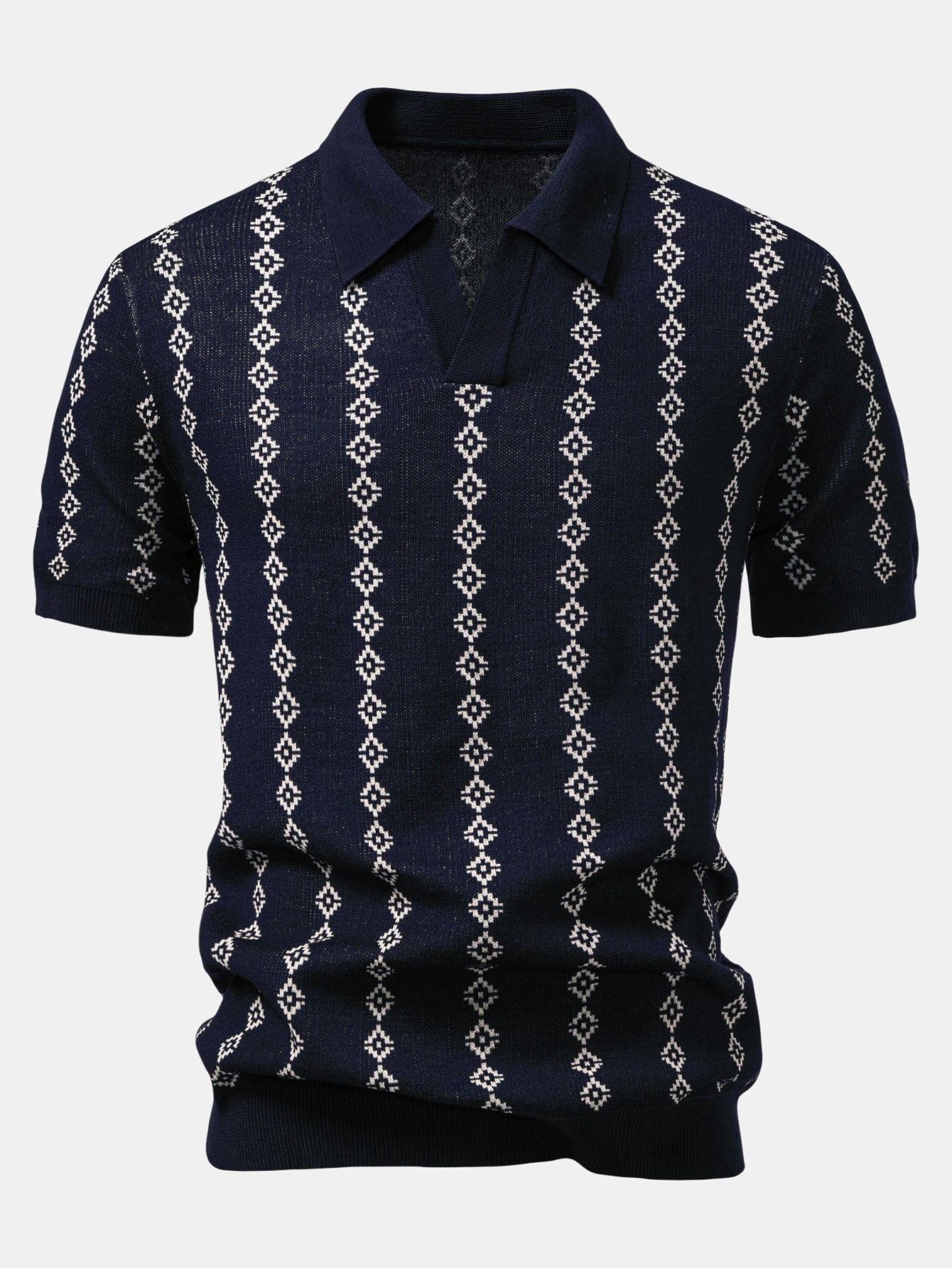 Camisa Polo de Tricô Geométrico com Decote em V e Calças Slim Fit Afuniladas